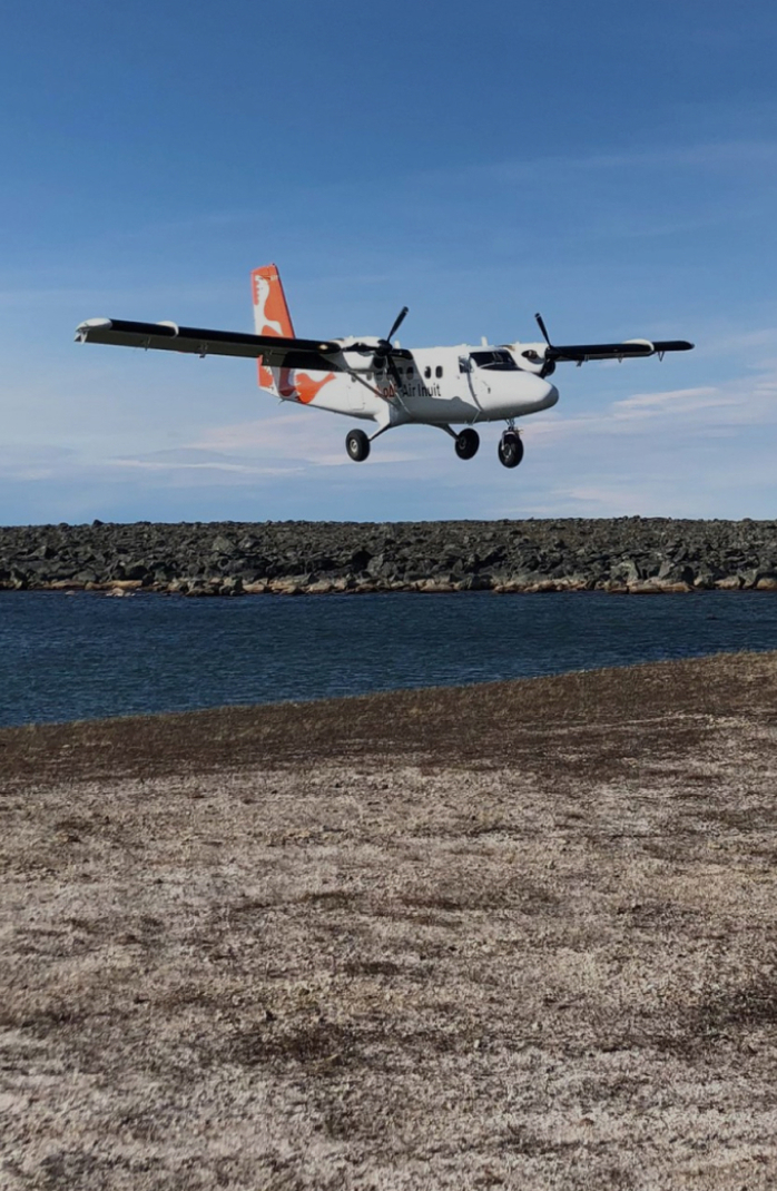 plane landing